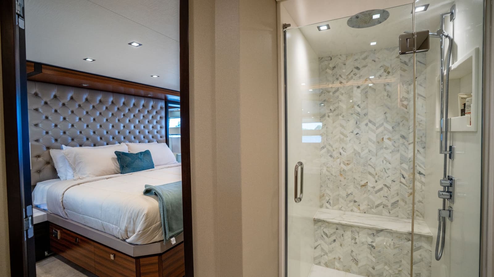 2021 Hatteras M75 Panacera - Photo 35