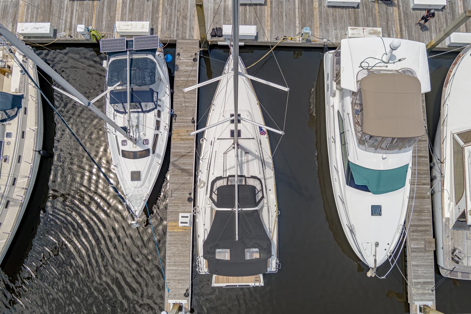2023 Beneteau 38.1 - Photo 16