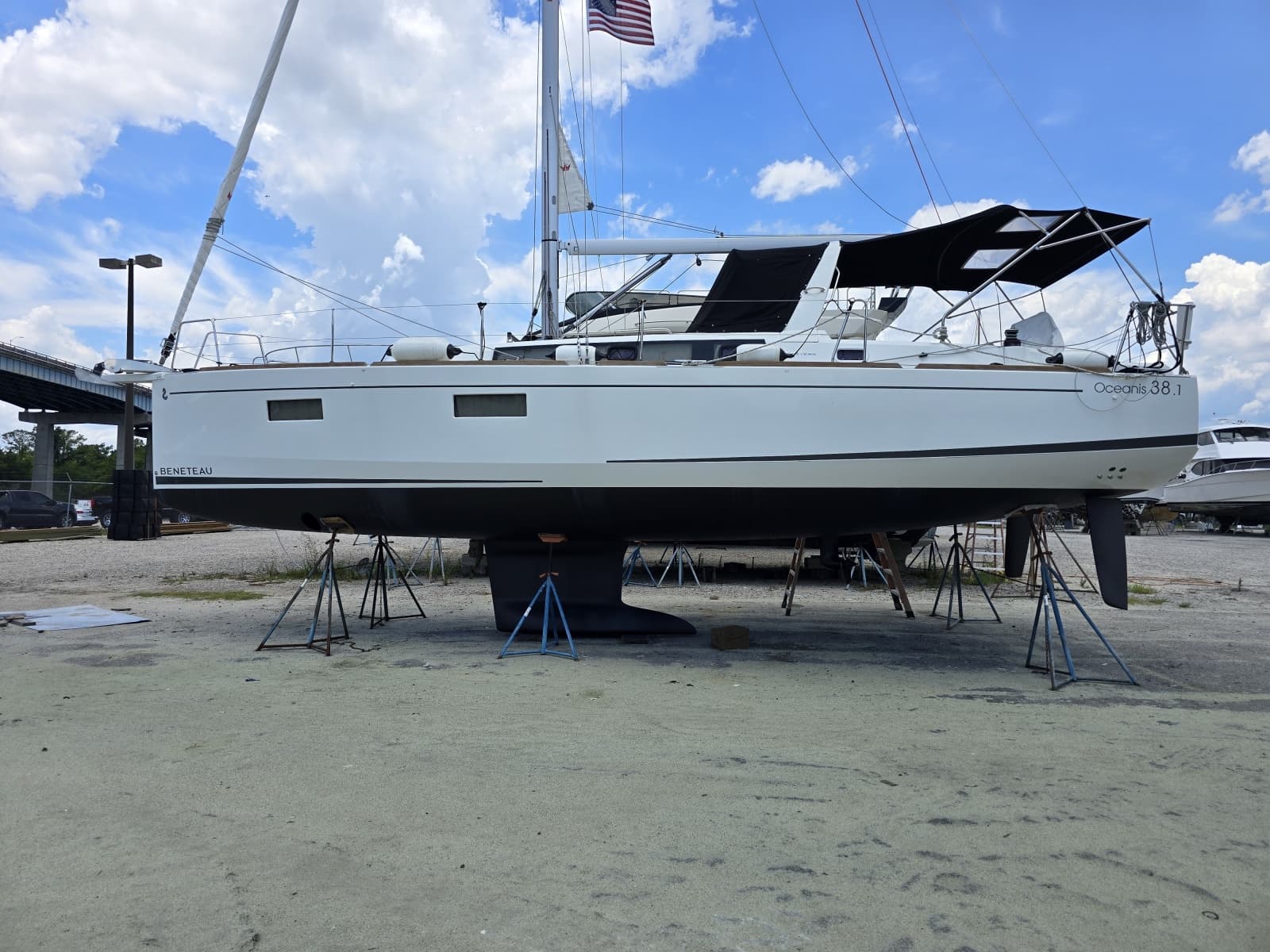 2023 Beneteau 38.1 - Photo 25