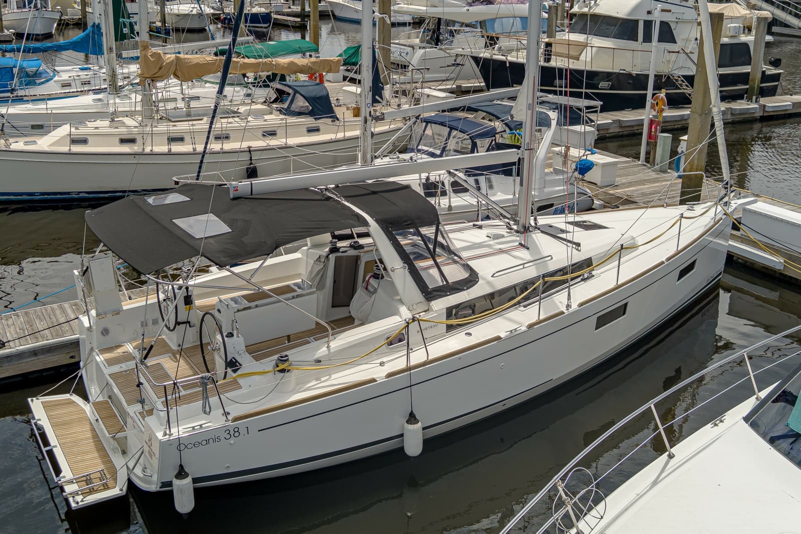 2023 Beneteau 38.1 - Photo 1