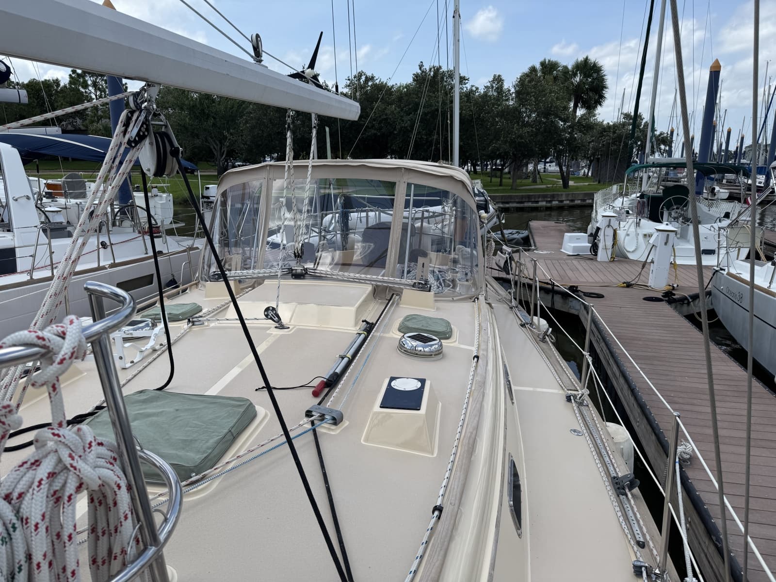 1992 Island Packet 44 - Photo 13