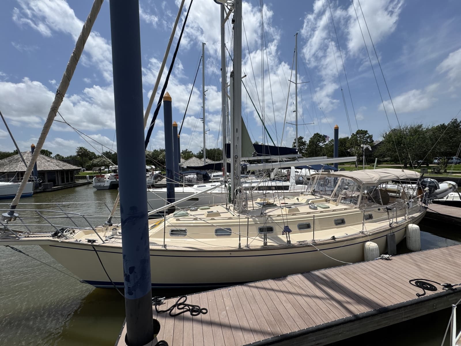 1992 Island Packet 44 - Photo 9