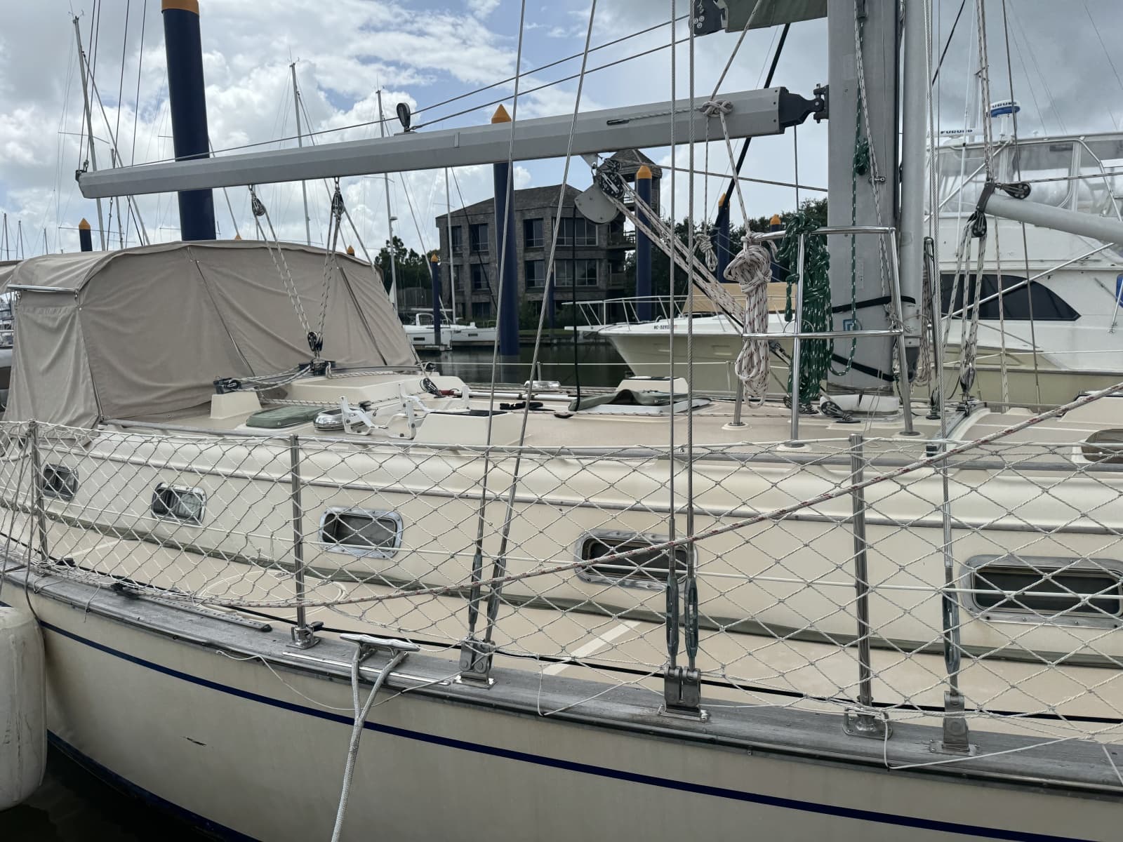 1992 Island Packet 44 - Photo 4