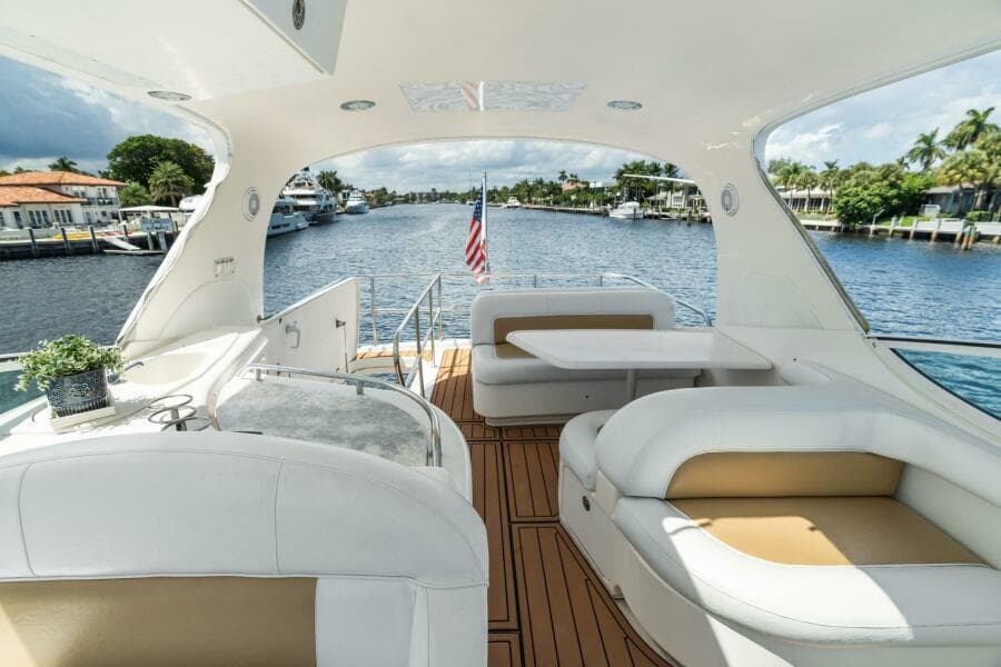 2001 Sea Ray 540 Cockpit Motor Yacht - Photo 14