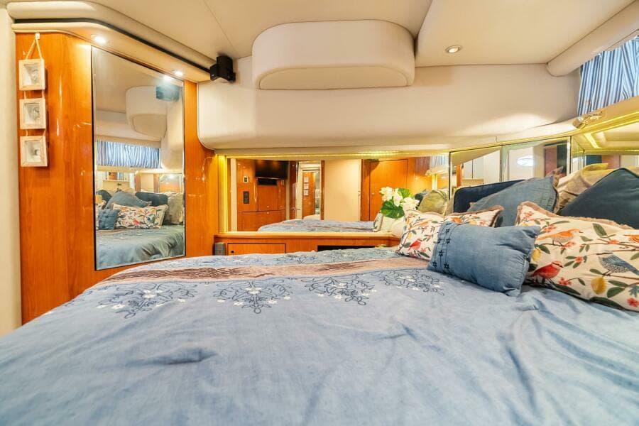 2001 Sea Ray 540 Cockpit Motor Yacht - Photo 35