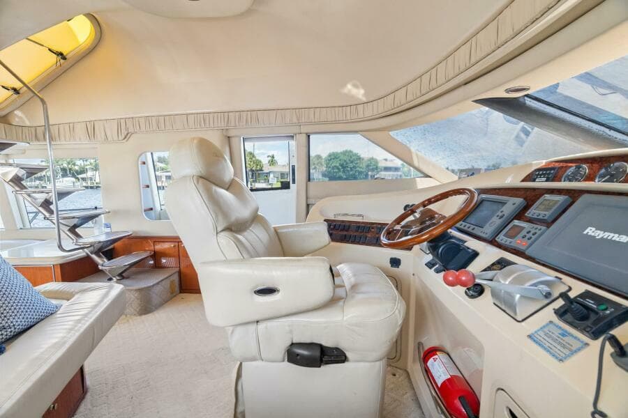 2001 Sea Ray 540 Cockpit Motor Yacht - Photo 27