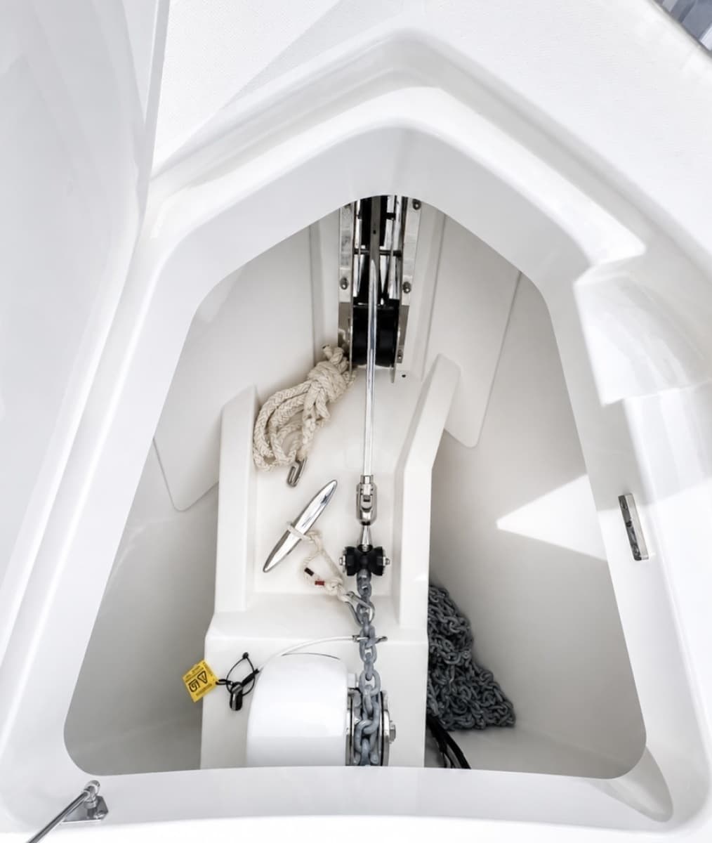 2023 Tiara Yachts 48 LS - Photo 23