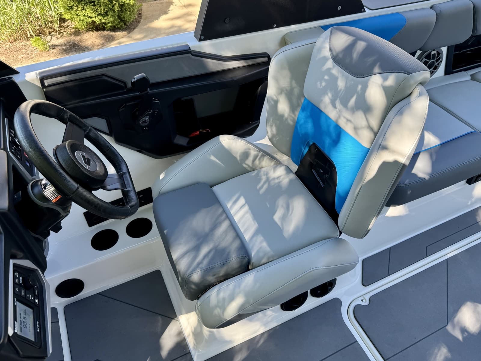 2022 Axis A24 - Photo 21