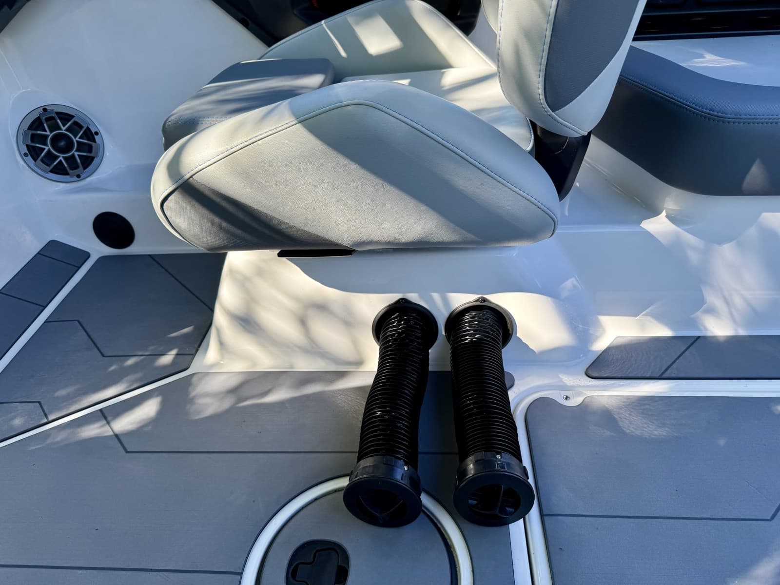 2022 Axis A24 - Photo 38