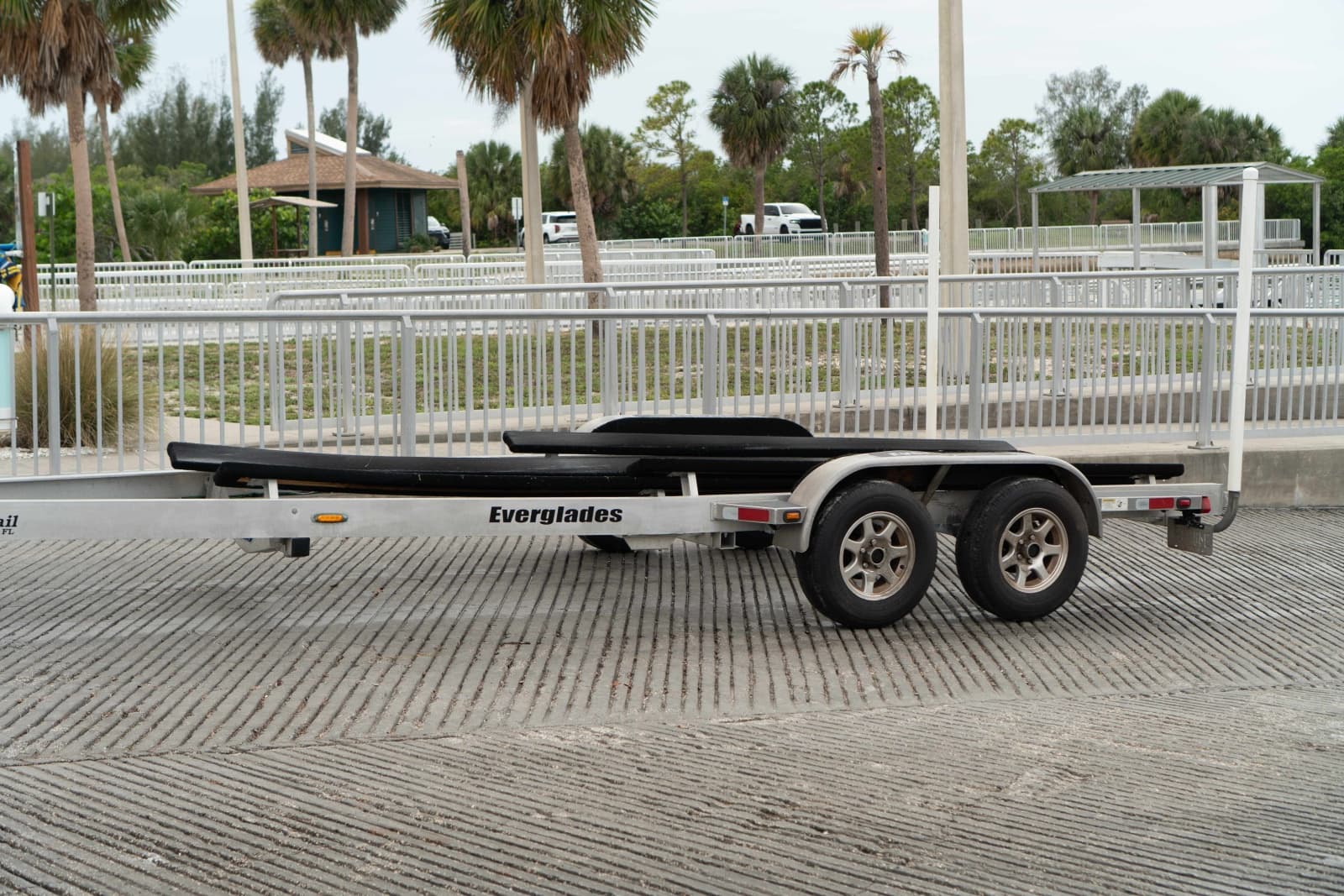 2007 Everglades 243CC - Photo 45