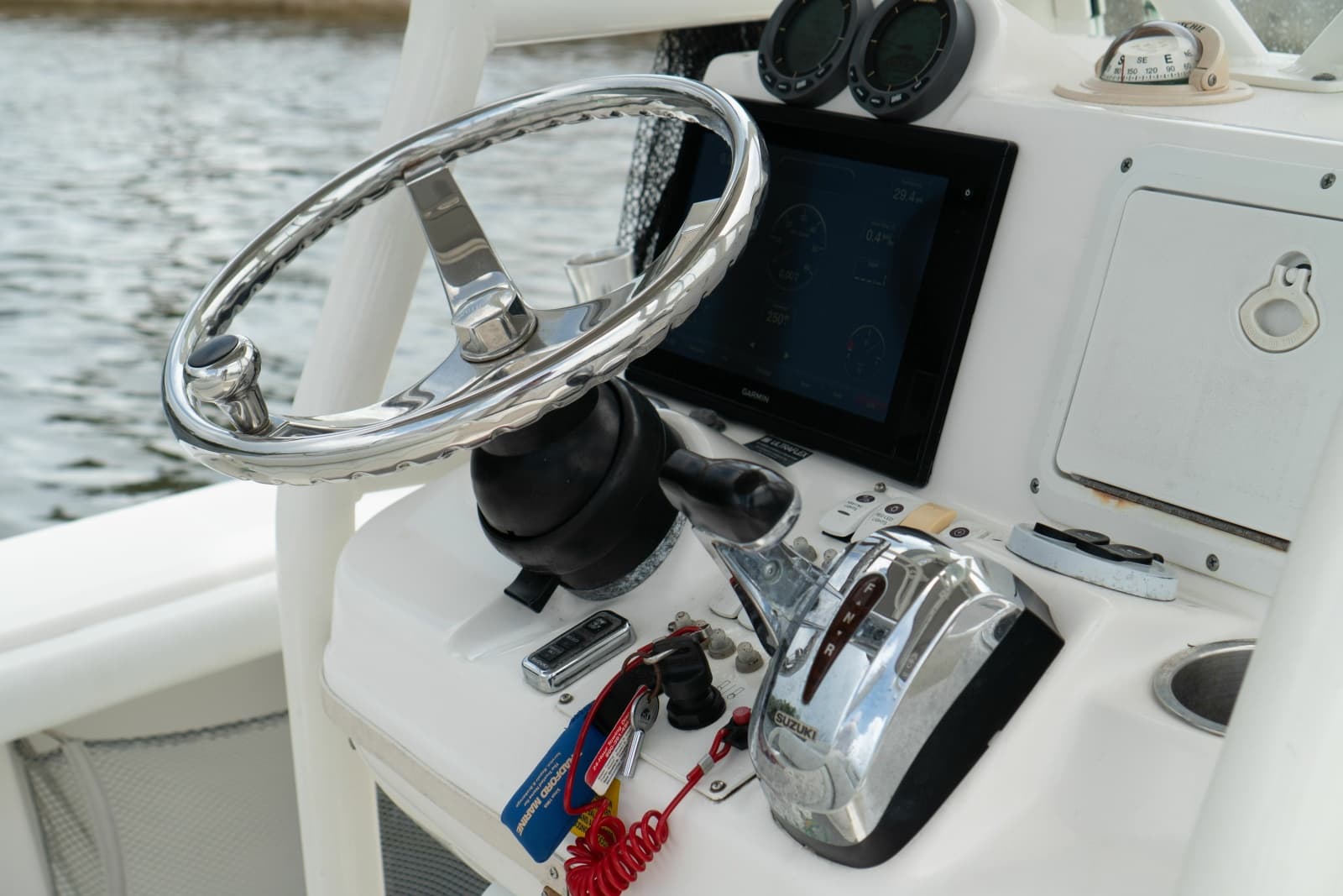 2007 Everglades 243CC - Photo 19
