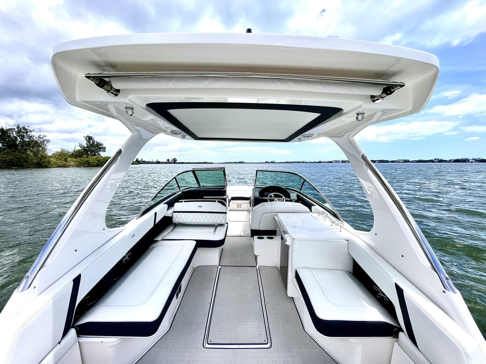 2023 Regal 29 OBX - Photo 9