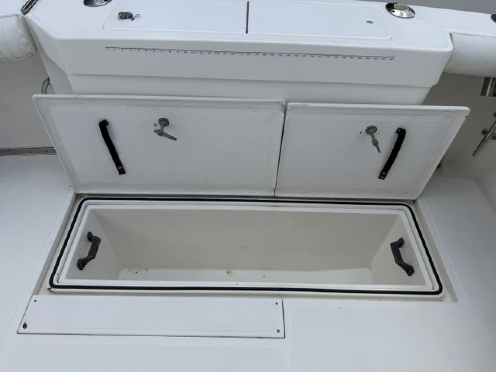 1996 Cabo 31 Express - Photo 29