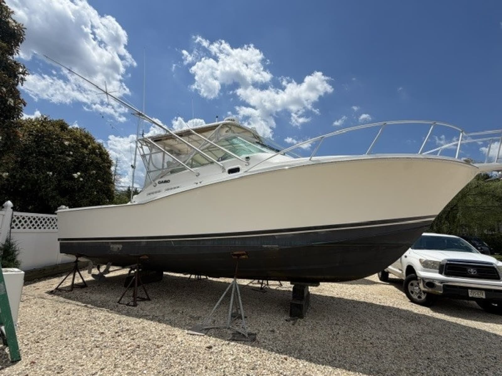 1996 Cabo 31 Express - Photo 1