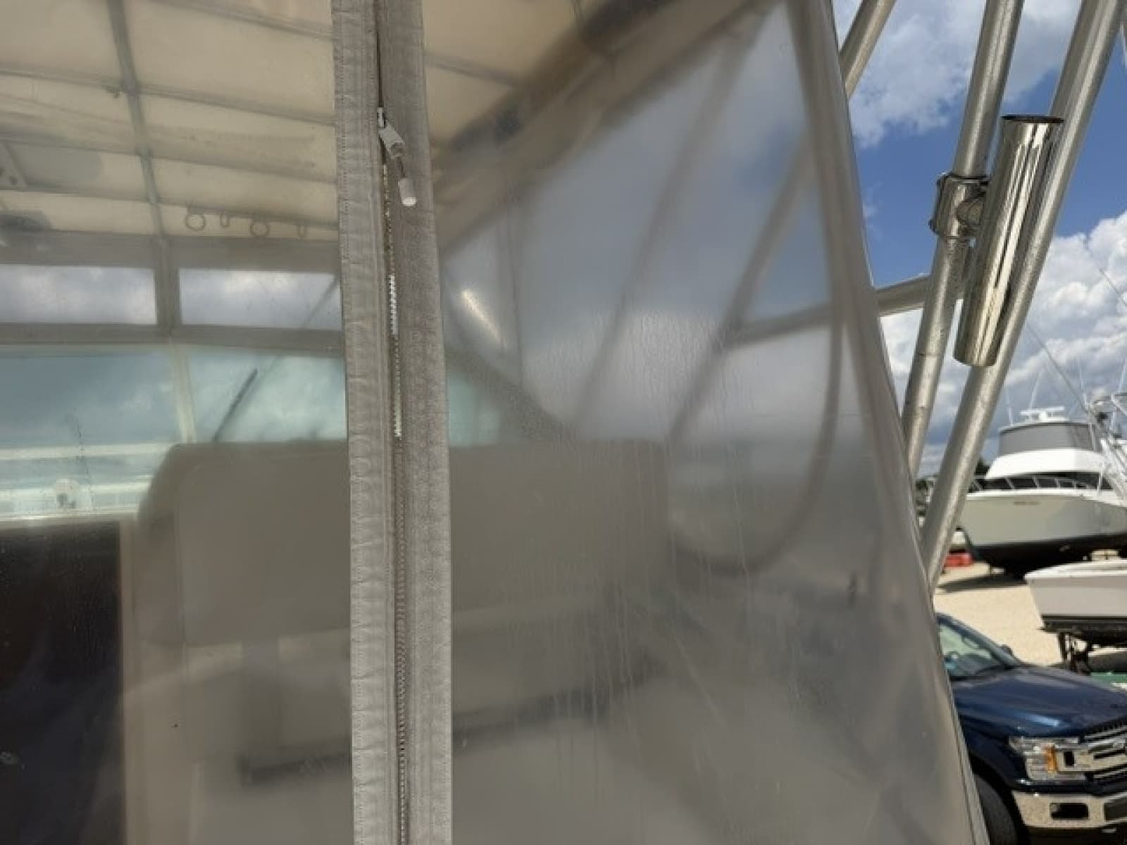 1996 Cabo 31 Express - Photo 30