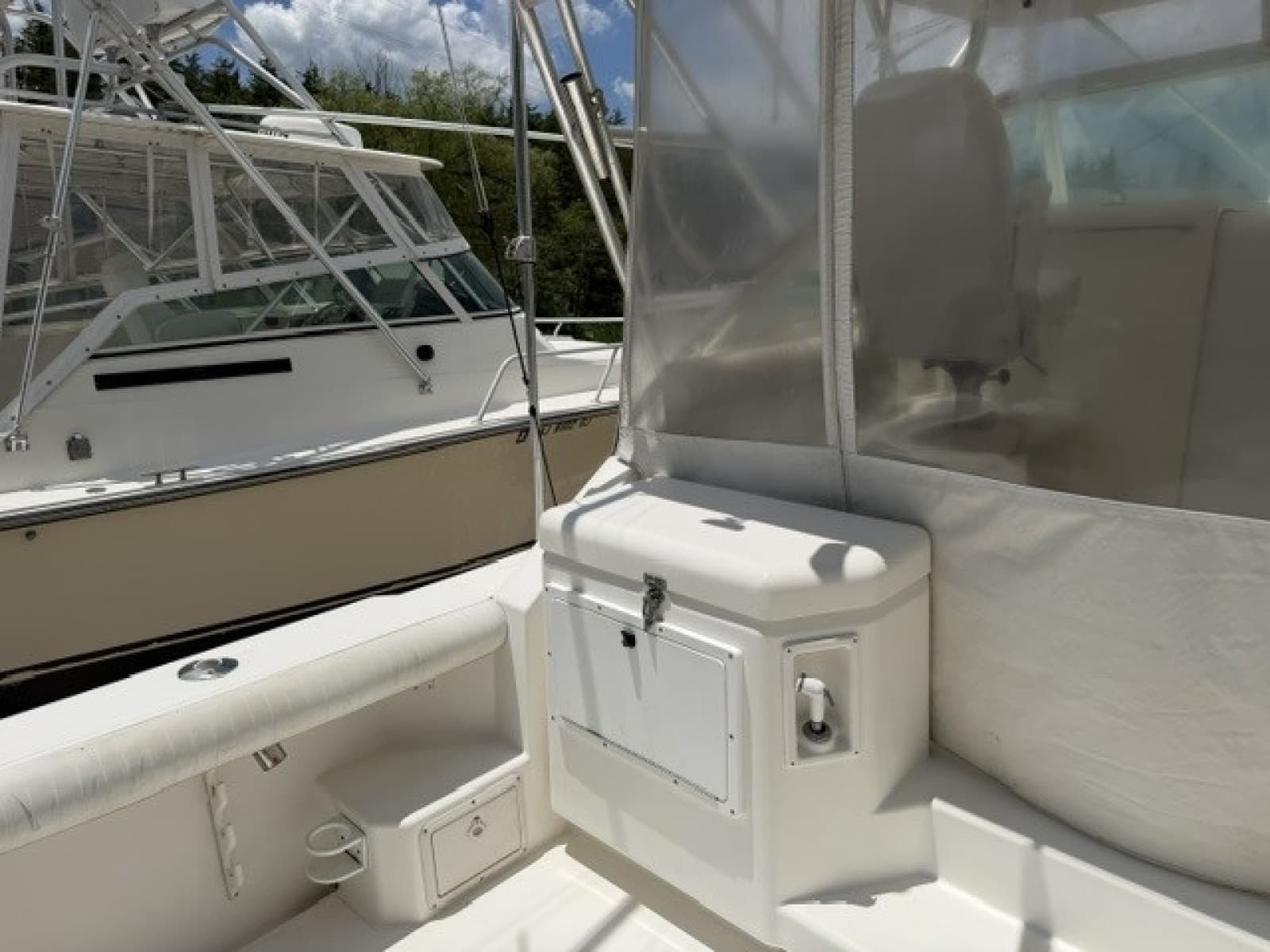 1996 Cabo 31 Express - Photo 40