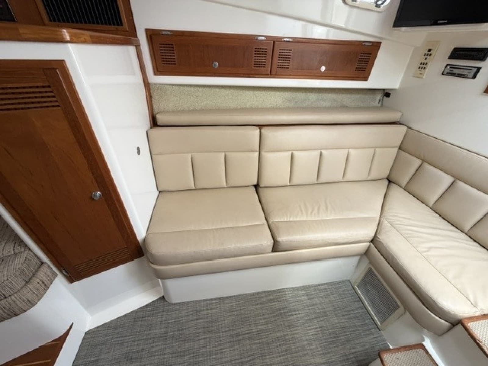1996 Cabo 31 Express - Photo 73