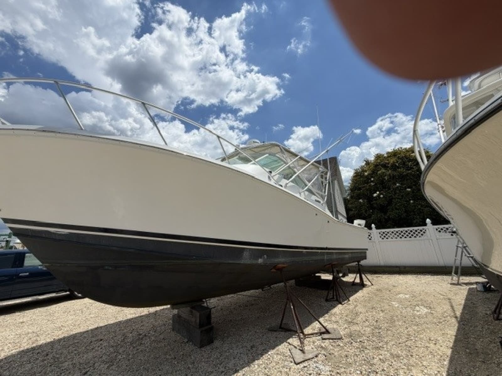 1996 Cabo 31 Express - Photo 3