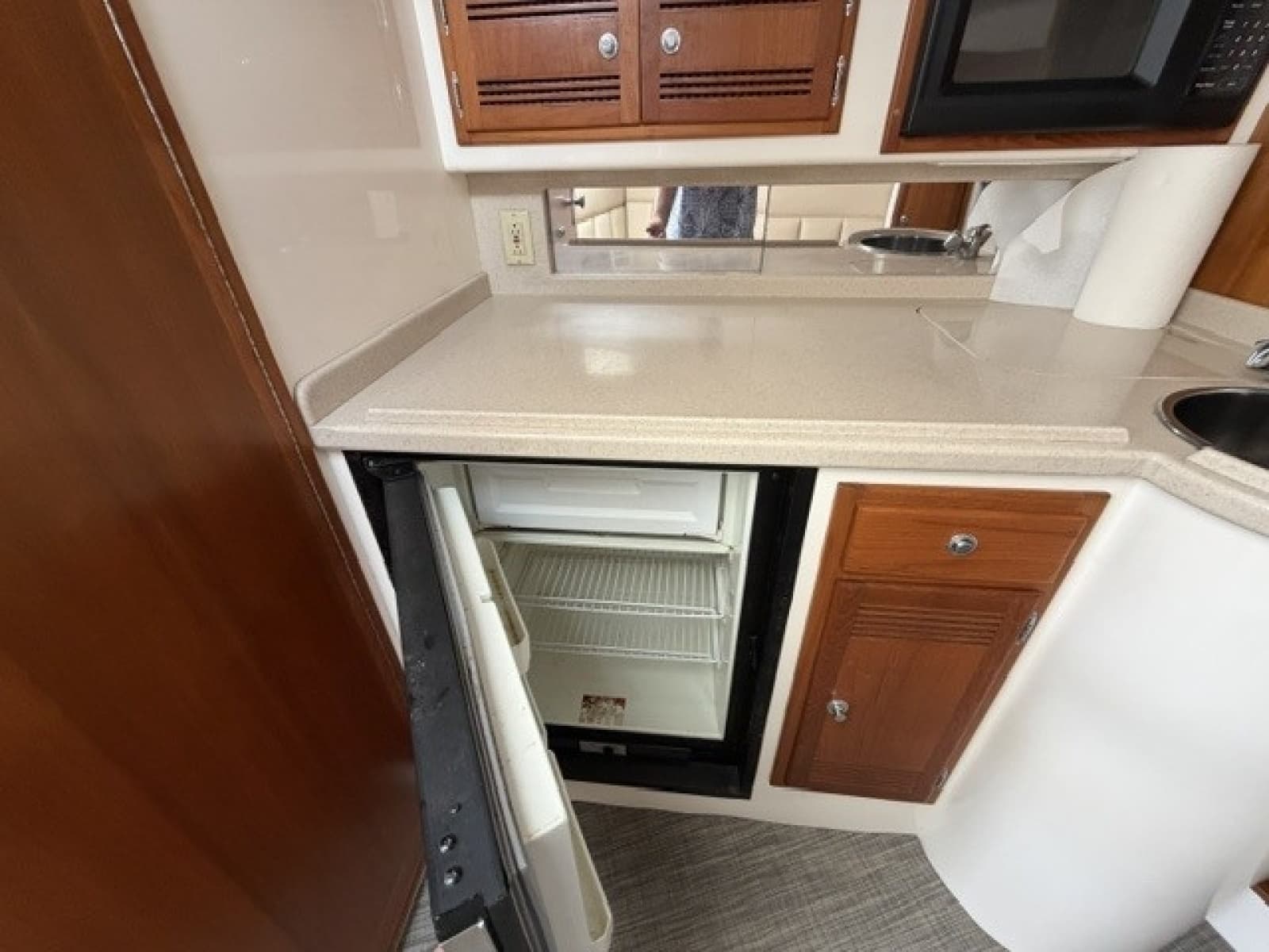 1996 Cabo 31 Express - Photo 80