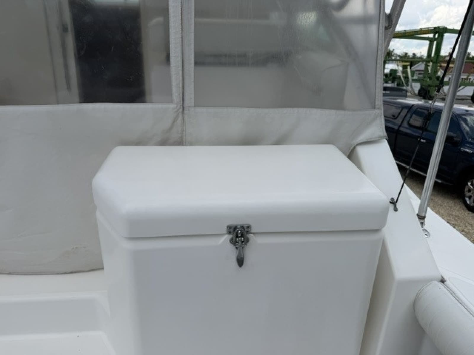 1996 Cabo 31 Express - Photo 34