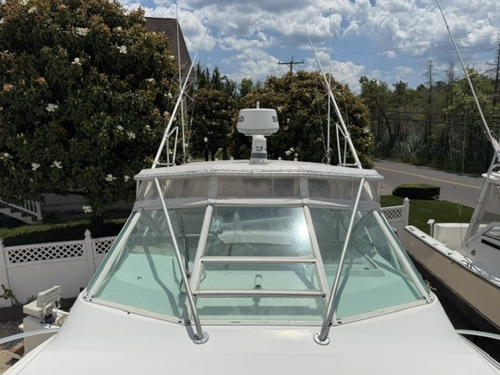 1996 Cabo 31 Express - Photo 15