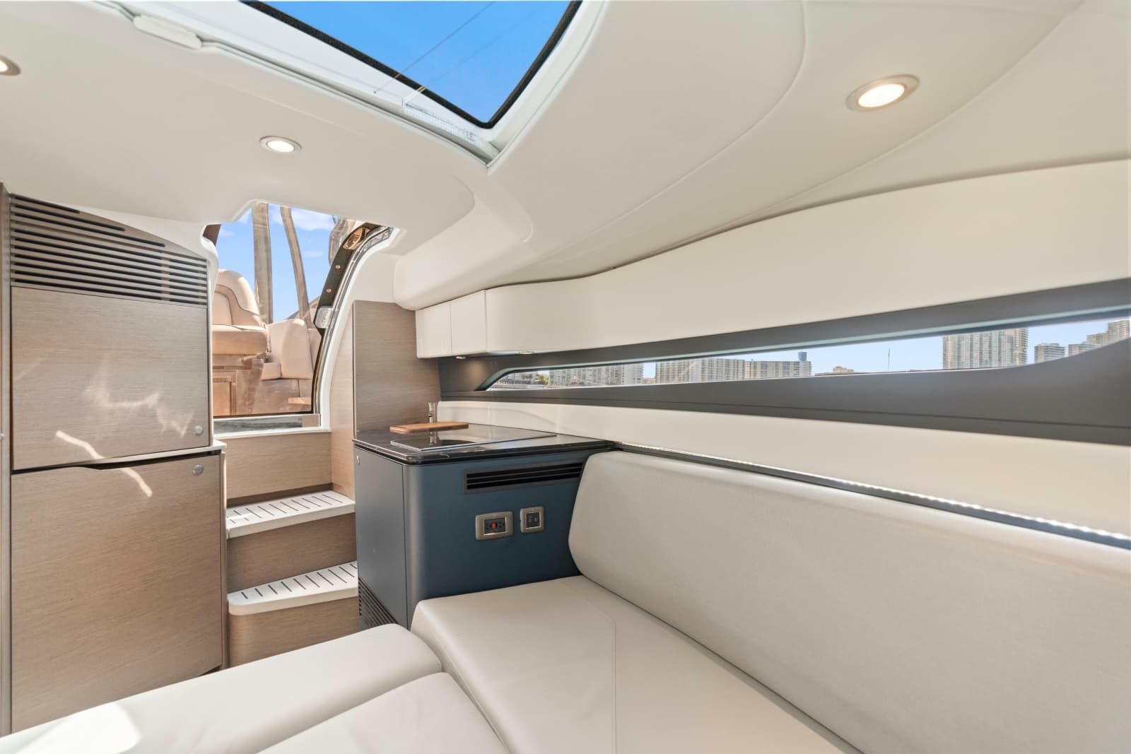 2020 Princess R35 - Photo 23