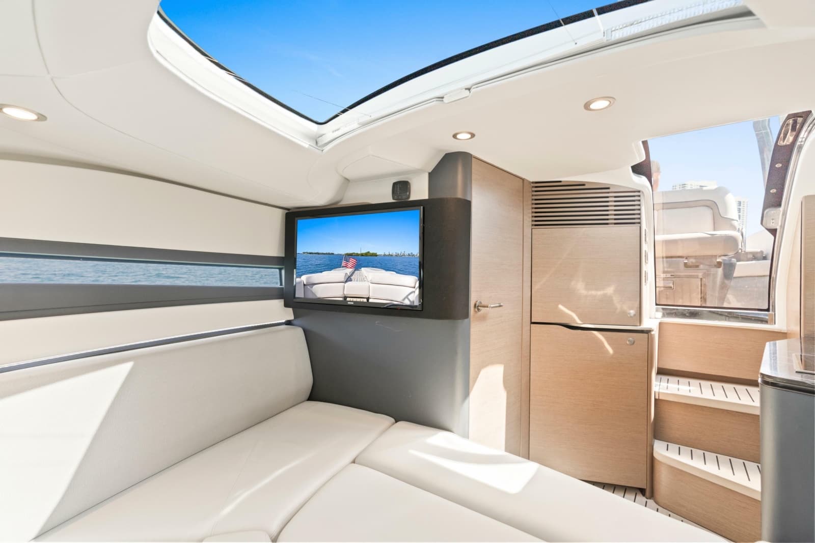 2020 Princess R35 - Photo 24