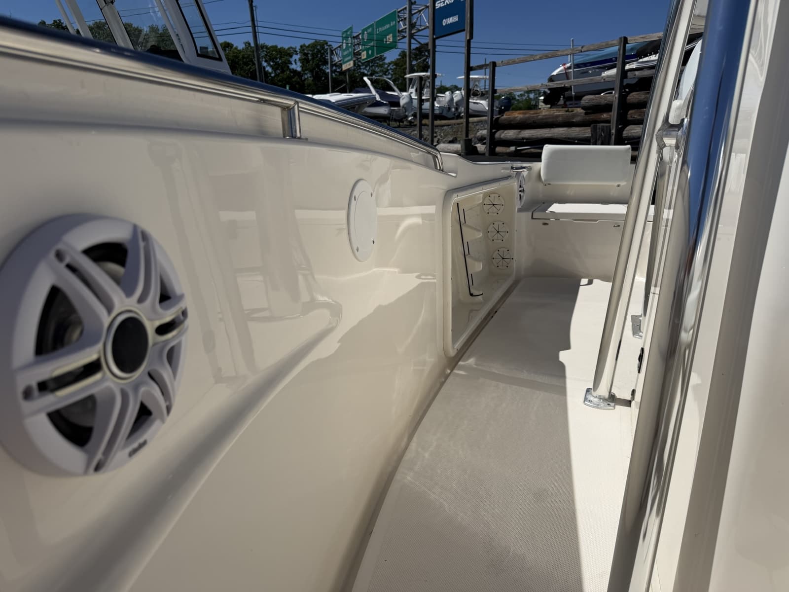2023 Bulls Bay 200 Center Console - Photo 14
