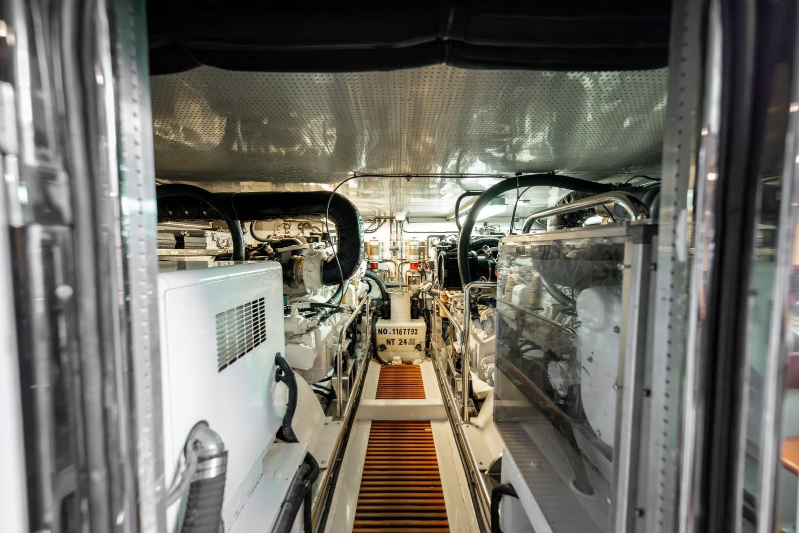 2003 Marlow Explorer 65C - Photo 40