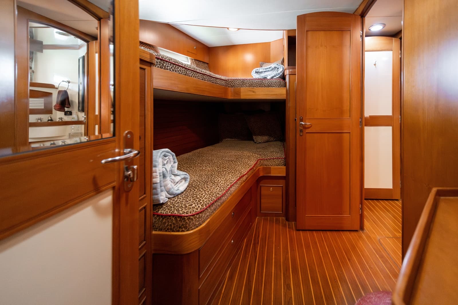 2003 Marlow Explorer 65C - Photo 18