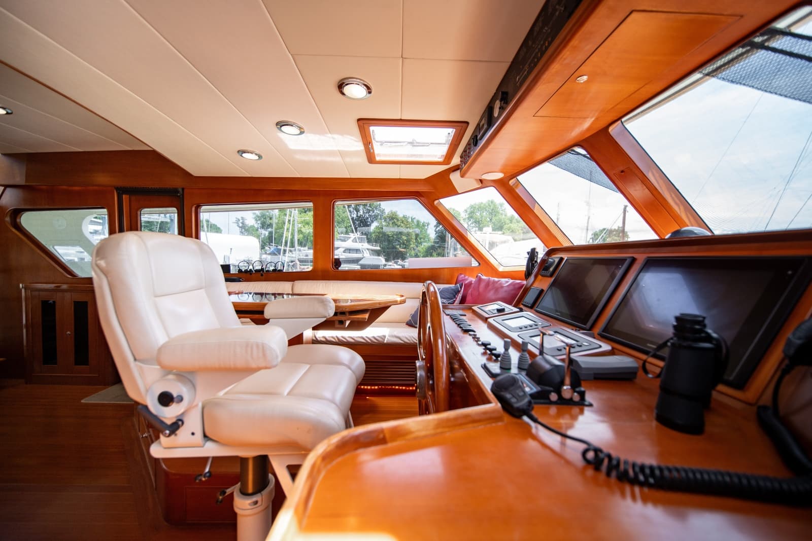 2003 Marlow Explorer 65C - Photo 13