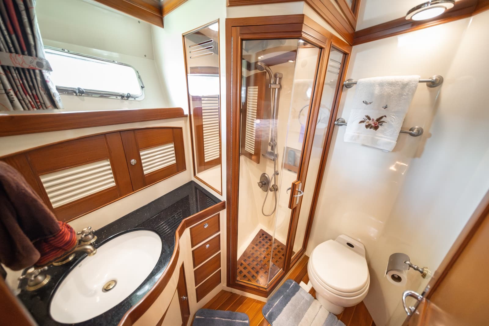 2003 Marlow Explorer 65C - Photo 16