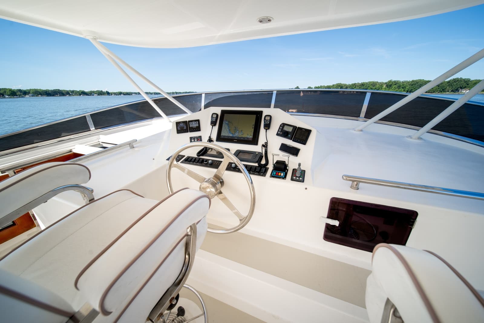 2003 Marlow Explorer 65C - Photo 31