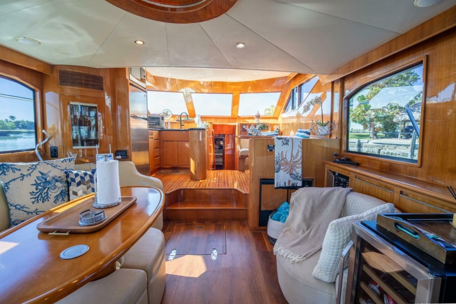2007 Ocean Alexander 52 Sedan - Photo 17
