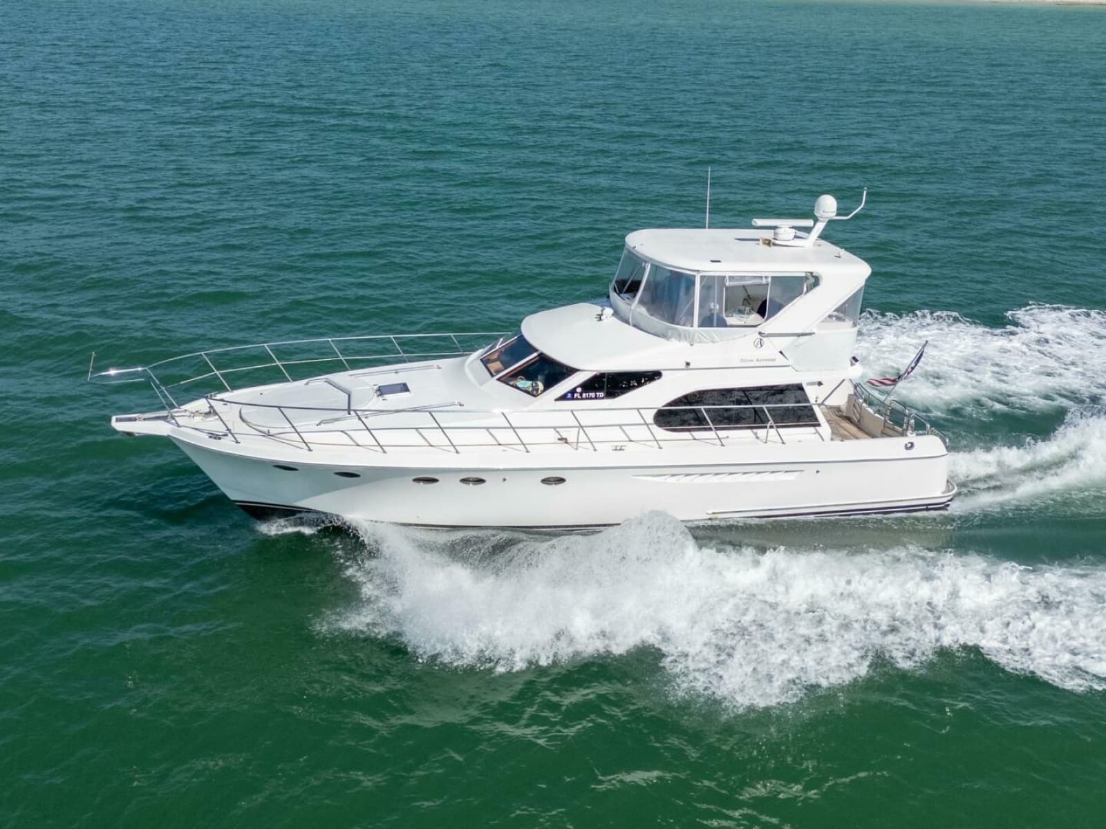2007 Ocean Alexander 52 Sedan - Photo 3