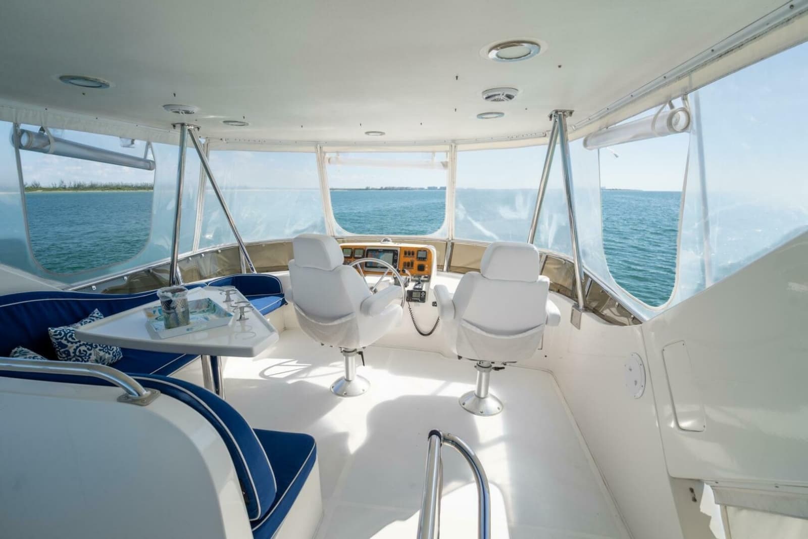 2007 Ocean Alexander 52 Sedan - Photo 10
