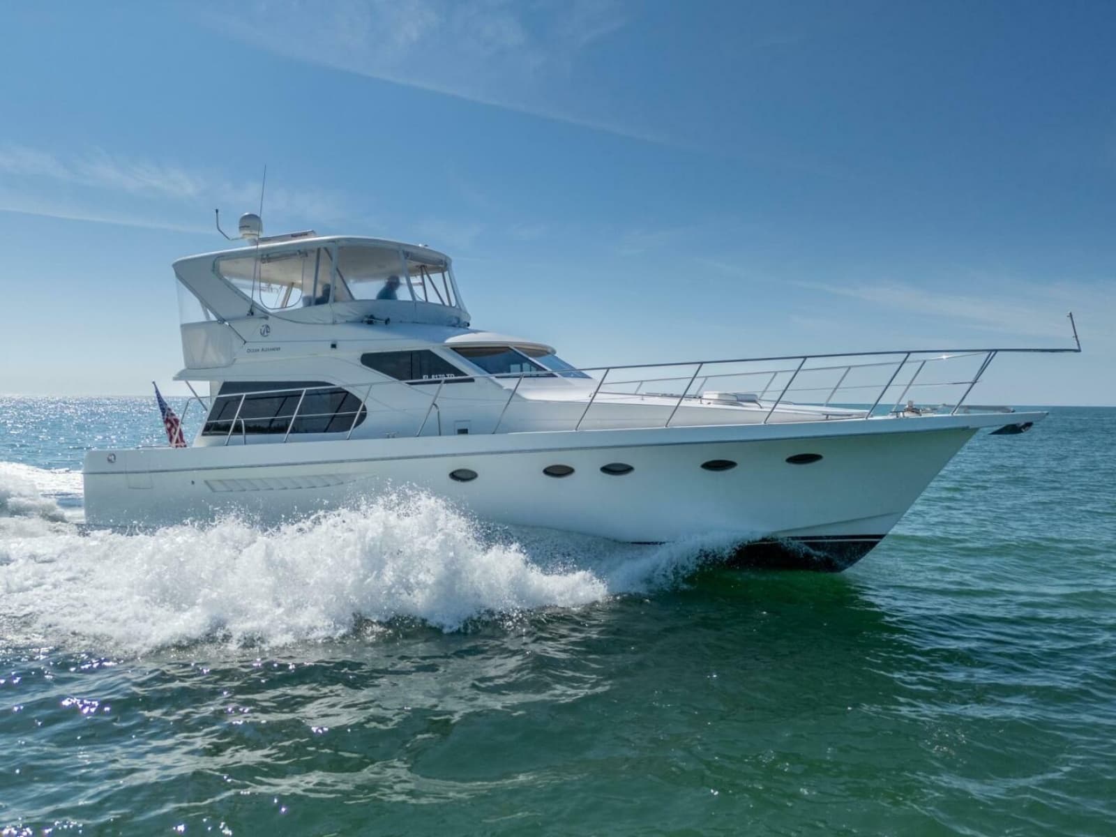 2007 Ocean Alexander 52 Sedan - Photo 4