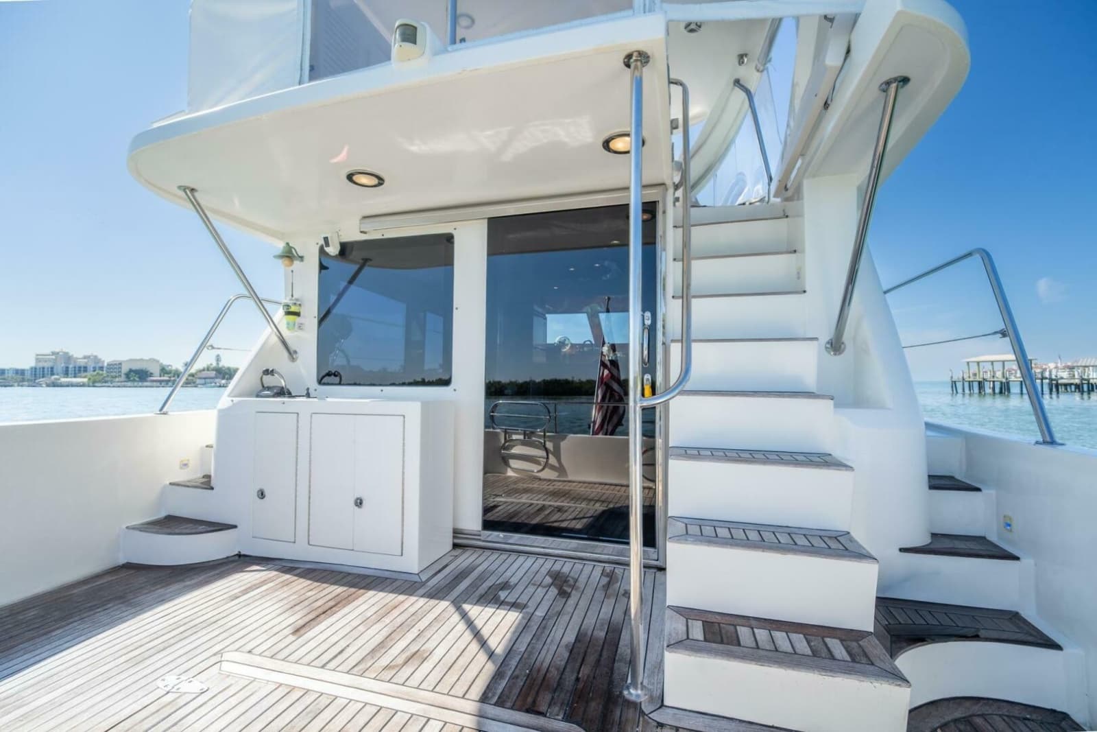 2007 Ocean Alexander 52 Sedan - Photo 15