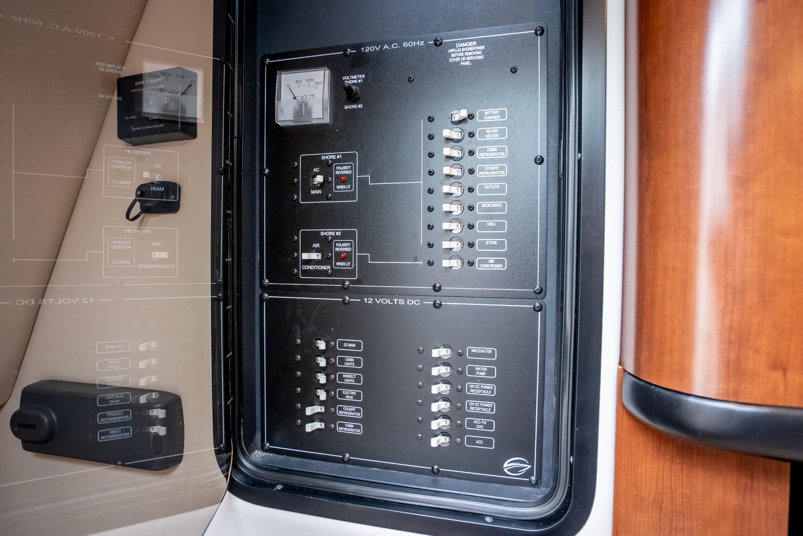2016 Crownline 294 CR - Photo 25