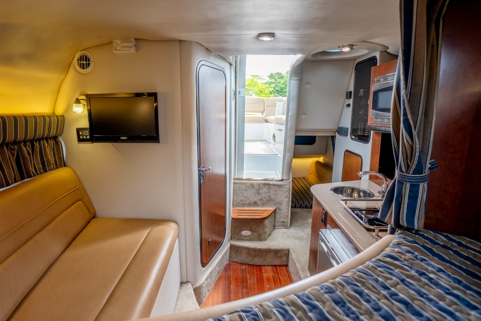 2016 Crownline 294 CR - Photo 21