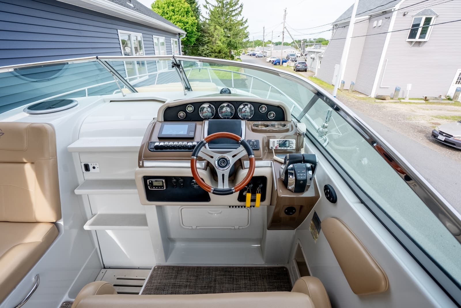 2016 Crownline 294 CR - Photo 12