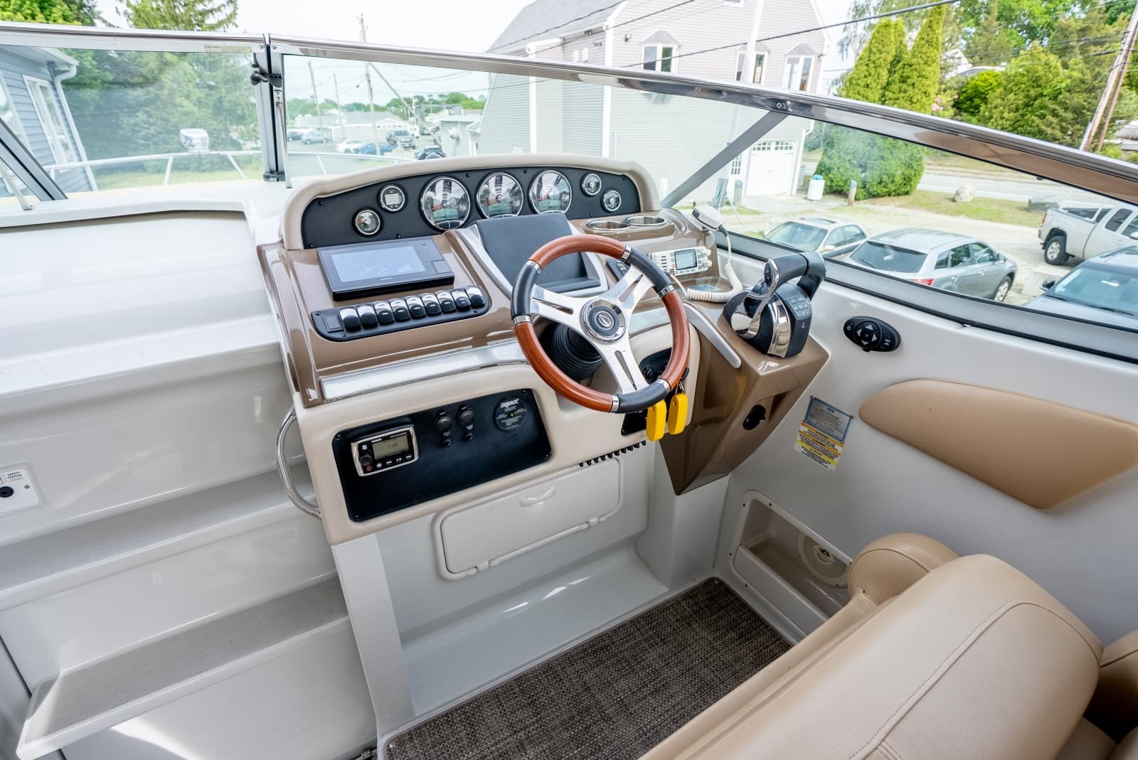 2016 Crownline 294 CR - Photo 13