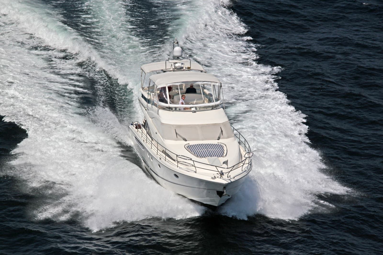 2002 Fairline Squadron 58 - Photo 14