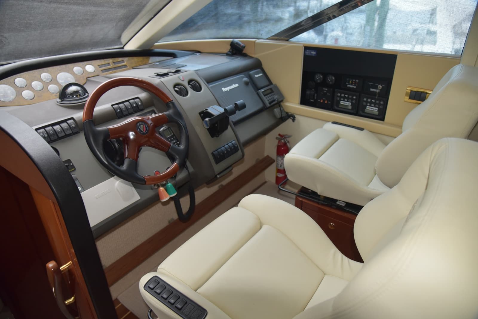 2002 Fairline Squadron 58 - Photo 28