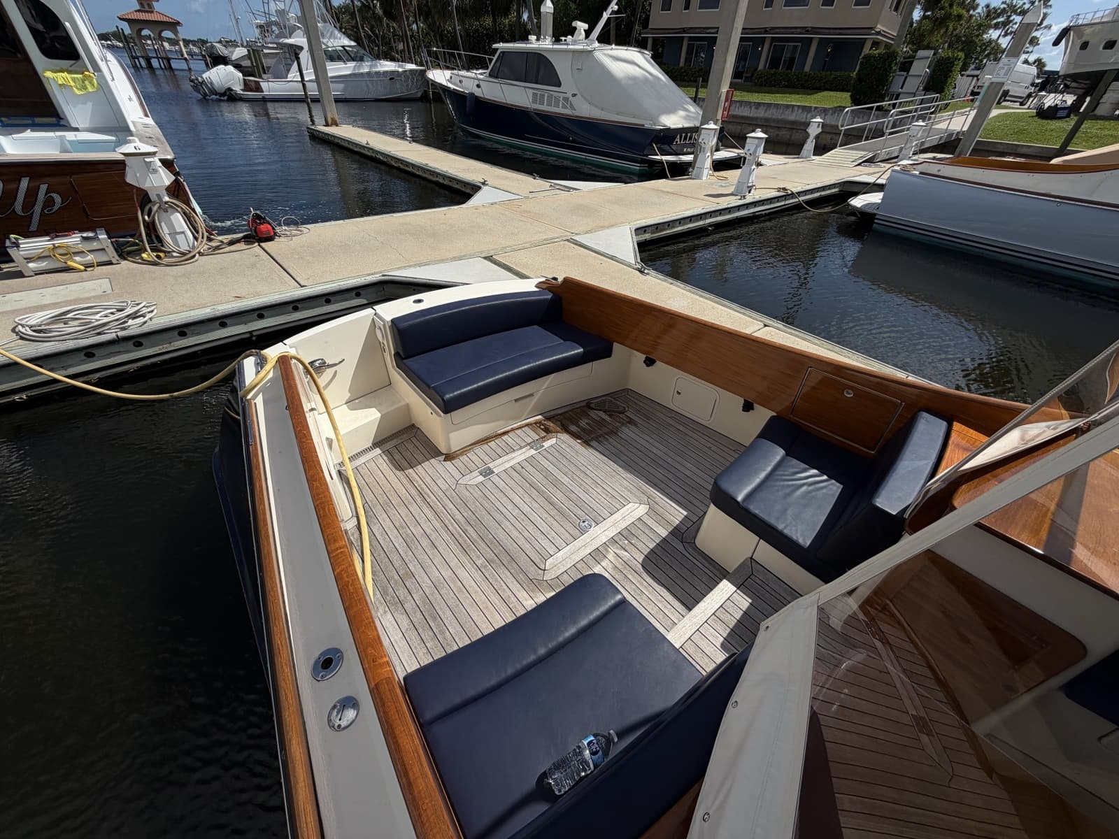 2009 Hinckley Picnic Boat 37 MKIII - Photo 7