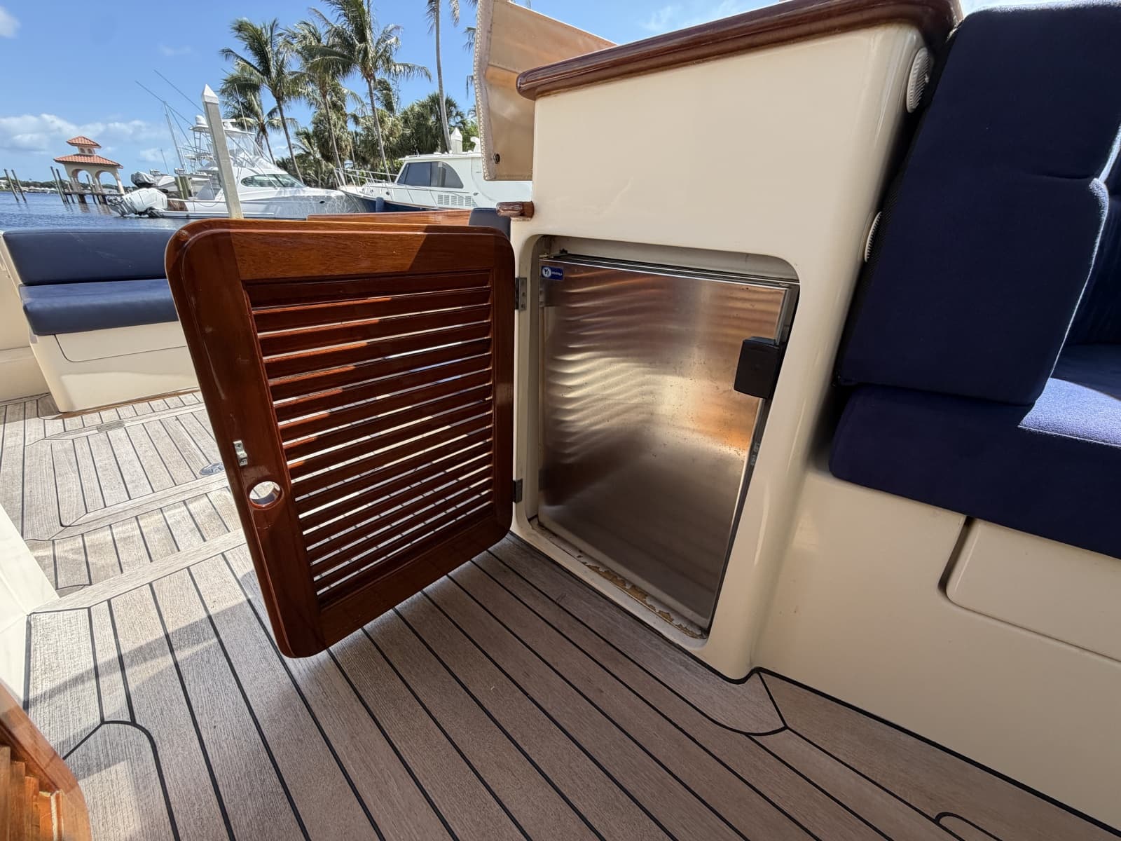 2009 Hinckley Picnic Boat 37 MKIII - Photo 27