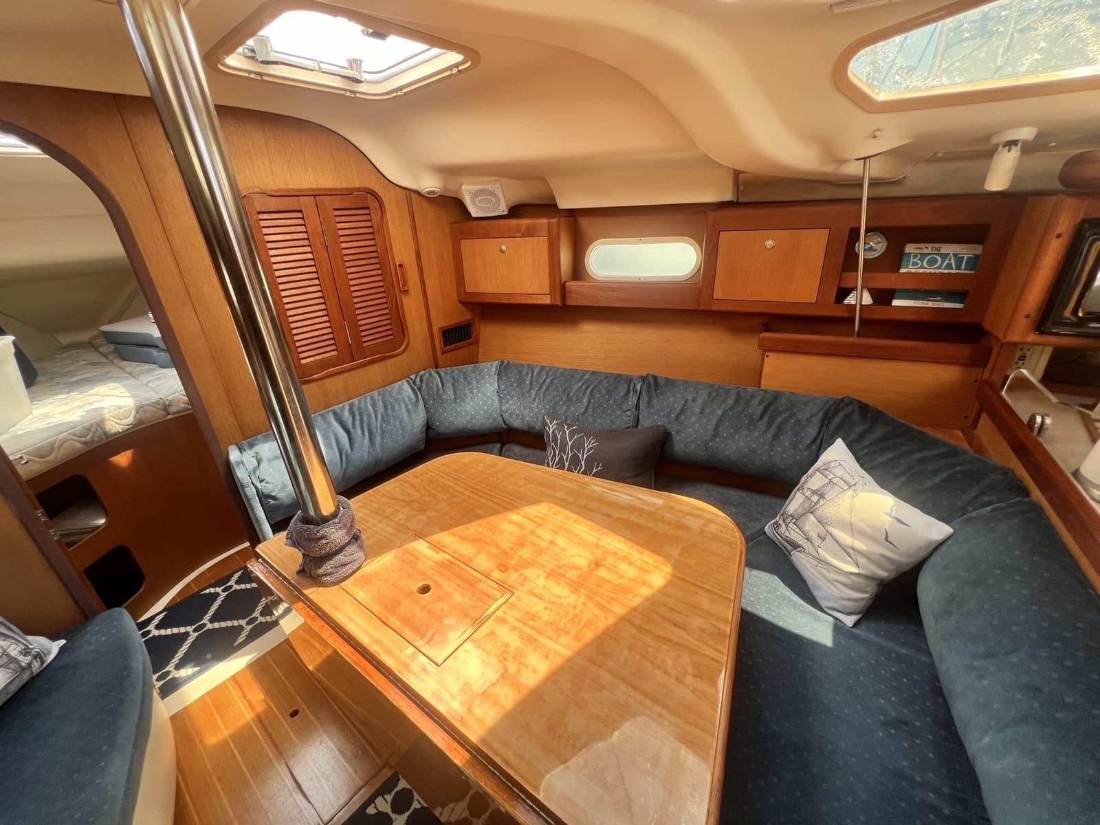 1999 Hunter 380 - Photo 37