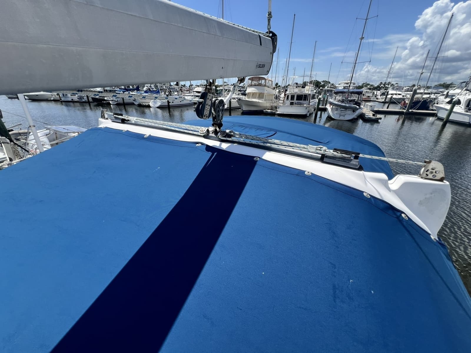 1999 Hunter 380 - Photo 20