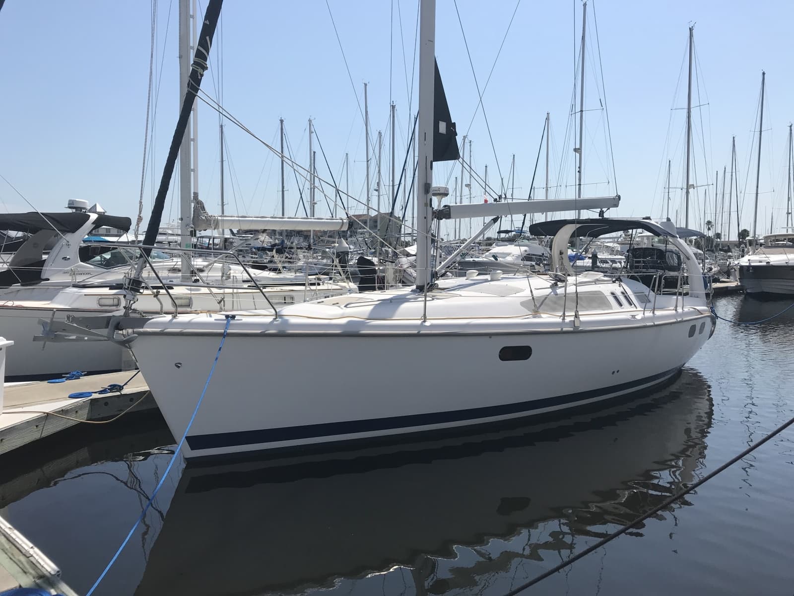 1999 Hunter 380 - Photo 1