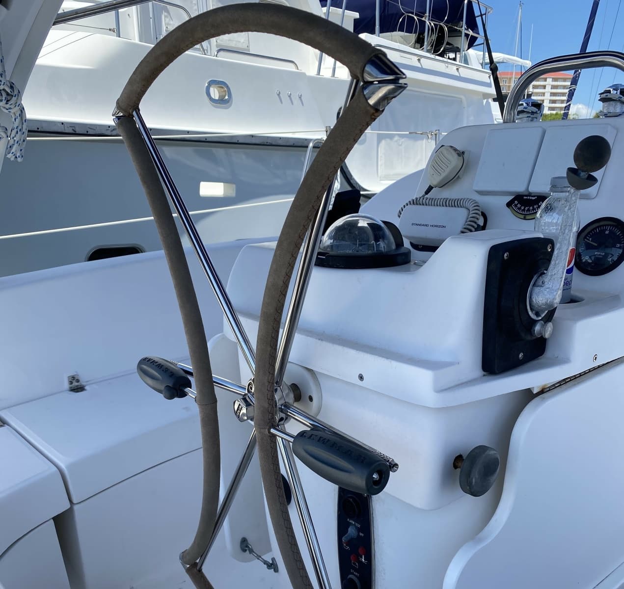 1999 Hunter 380 - Photo 10